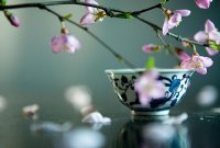 女孩子學(xué)茶藝好還是花藝好？