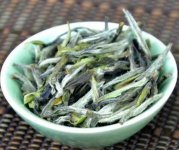 白茶一畝地能產(chǎn)多少斤？