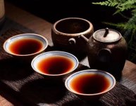 普洱生茶是當年的好還是陳年的好？