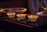 邀請(qǐng)客人來店里喝茶的句子？