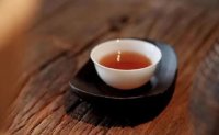 茶杯放下，是為了承接下一杯香茶。